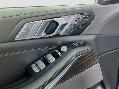 New 2026 BMW X7 xDrive40i image 21