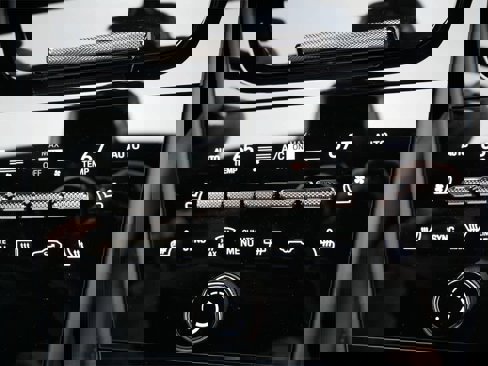 New 2025 Porsche Cayenne Turbo image 16