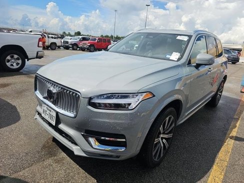 Certified 2025 Volvo XC90 B6 Ultra image 2