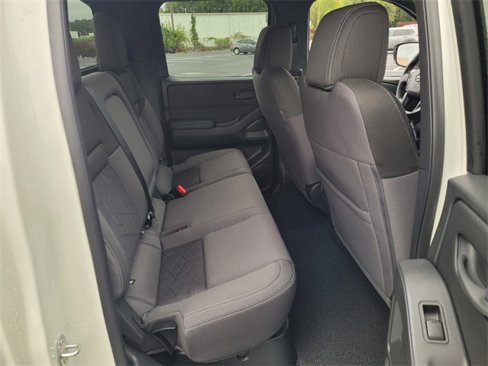 New 2026 Nissan Frontier SV image 9