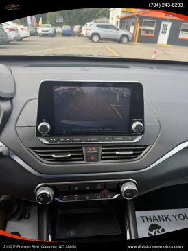 Used 2021 Nissan Altima 2.5 SV image 17
