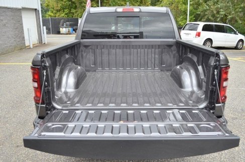 New 2026 RAM 1500 4x4 Crew Cab image 34