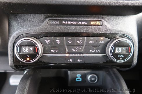 Used 2021 Ford Escape SE image 31
