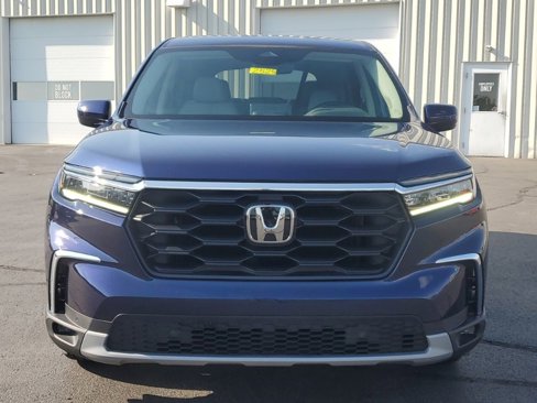 Used 2025 Honda Pilot EX-L image 2