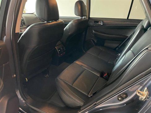 Used 2017 Subaru Outback 3.6R Limited image 59