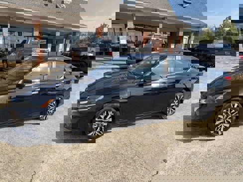 Used 2024 Nissan Altima 2.5 SV image 1