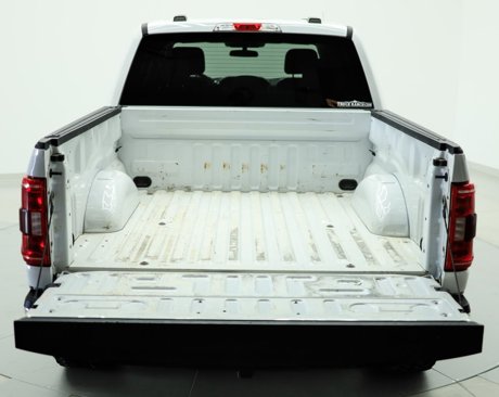 Used 2022 Ford F150 XLT w/ Trailer Tow Package image 8