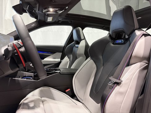 New 2026 BMW M5 w/ Executive Package image 20