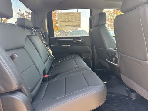 New 2026 GMC Sierra 2500 SLT image 18
