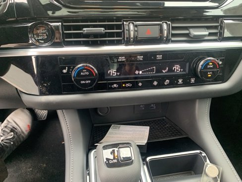 New 2025 Nissan Pathfinder SV w/ SV Premium Package image 15