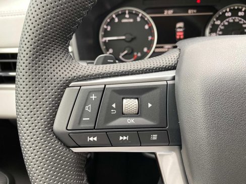 New 2025 Mitsubishi Outlander AWD image 16