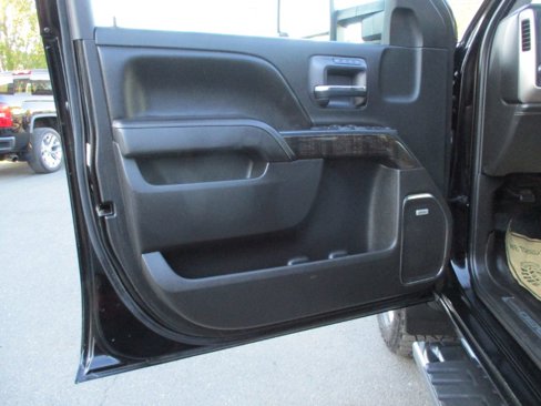 Used 2015 GMC Sierra 2500 Denali w/ Snow Plow Prep Package image 27