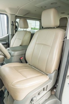 Used 2013 Nissan NV 3500 SL w/ Technology Pkg image 19