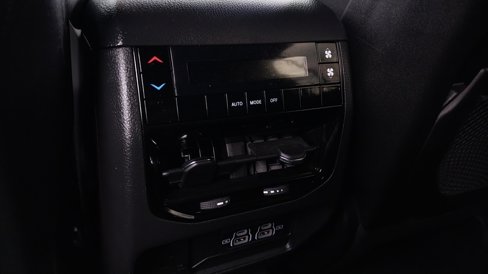 Used 2024 Jeep Grand Cherokee L Altitude image 13