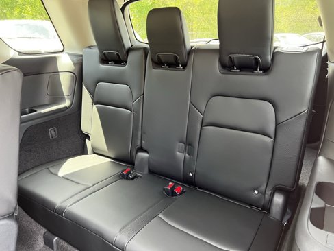New 2025 Nissan Pathfinder SL image 28