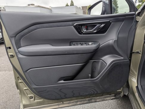Certified 2025 Subaru Forester Limited image 10