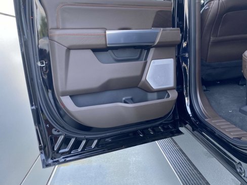 New 2025 Ford F250 King Ranch w/ Chrome Package image 10