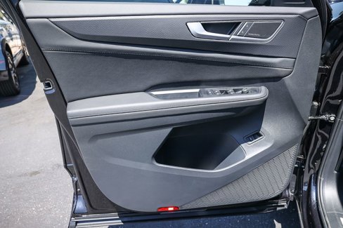 New 2025 Volkswagen Atlas Cross Sport SEL Premium R-Line image 37