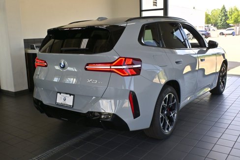 New 2026 BMW X3 xDrive30 w/ Premium Package image 2