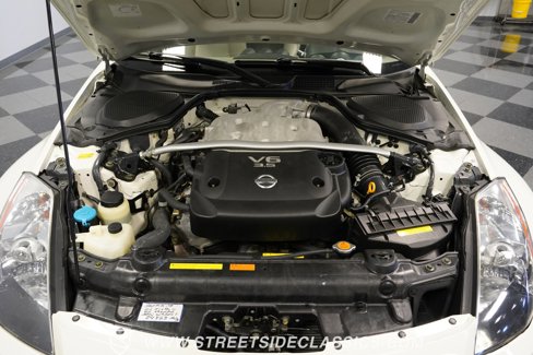 Used 2004 Nissan 350Z Touring image 3