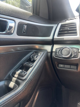 Used 2015 Ford Explorer XLT w/ Equipment Group 202A image 25