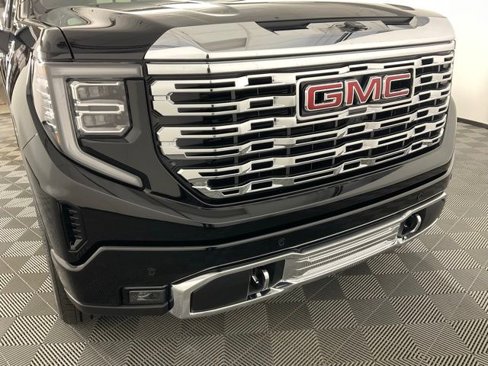 New 2026 GMC Sierra 1500 Denali image 9
