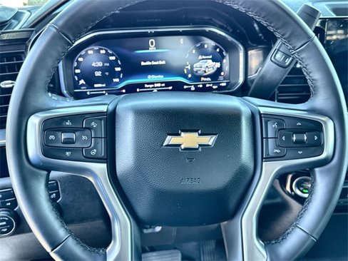 Used 2025 Chevrolet Silverado 1500 LT image 11