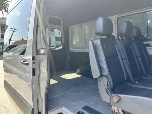Used 2023 Mercedes-Benz Sprinter 2500 image 27