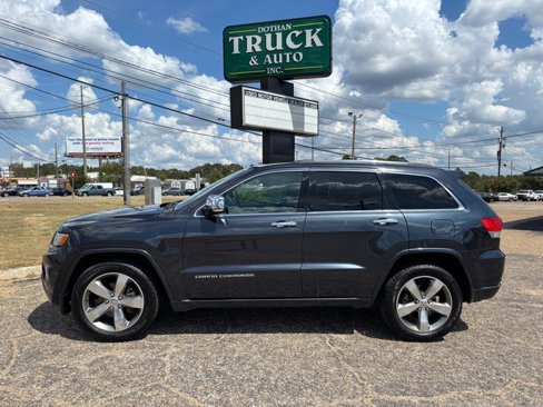 Used 2014 Jeep Grand Cherokee Overland w/ Advanced Technology Group image 2