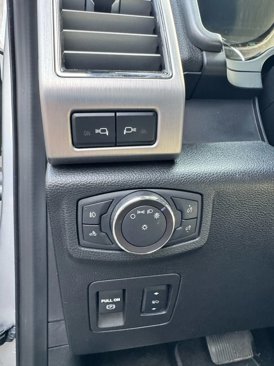 Used 2019 Ford F150 Platinum w/ Equipment Group 701A Luxury image 35