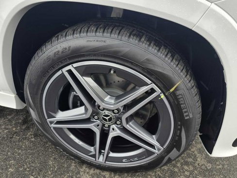 New 2026 Mercedes-Benz GLS 450 4MATIC image 8
