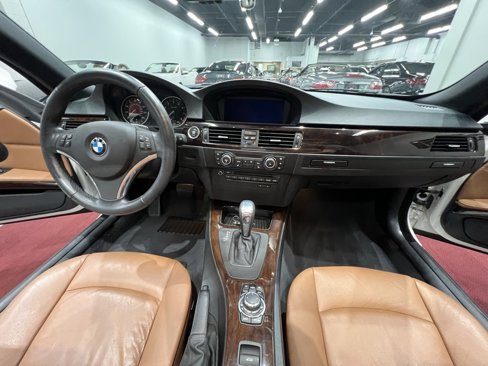 Used 2012 BMW 328i Convertible image 23