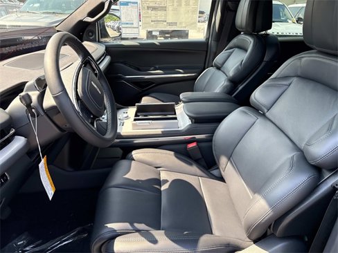 New 2025 Lincoln Navigator Reserve w/ Jet Appearance Package image 23