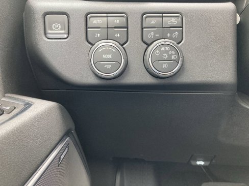 New 2026 Chevrolet Silverado 1500 High Country image 30