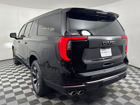 New 2025 GMC Yukon XL AT4 Ultimate image 4