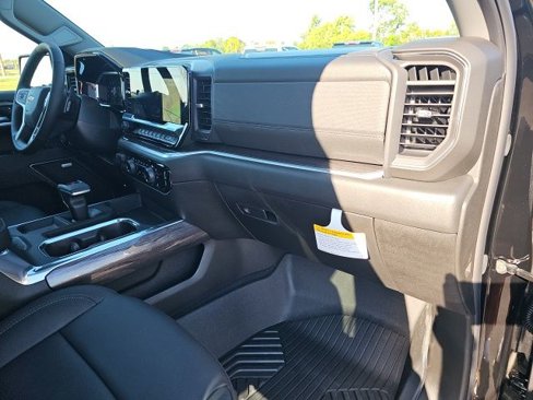 New 2026 Chevrolet Silverado 1500 LTZ w/ LTZ Premium Package image 32