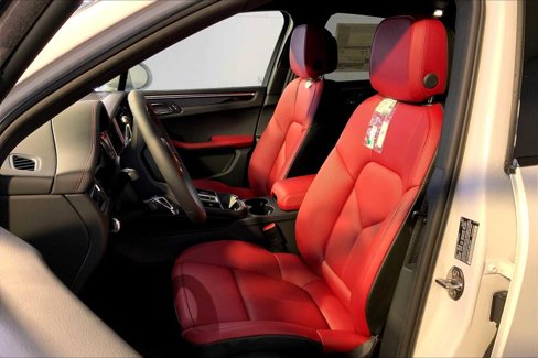 New 2026 Porsche Macan image 5