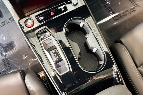 New 2025 Audi S6 e-tron Prestige image 14