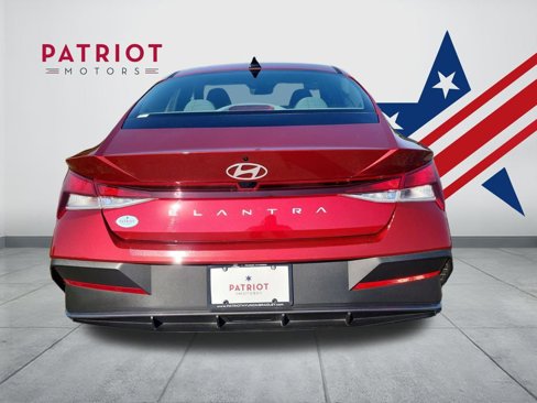 Certified 2024 Hyundai Elantra SEL image 4