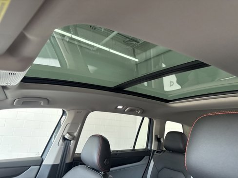 New 2026 Volkswagen Atlas SEL image 17