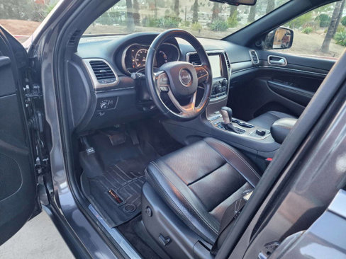 Used 2016 Jeep Grand Cherokee Limited w/ Luxury Group II image 13
