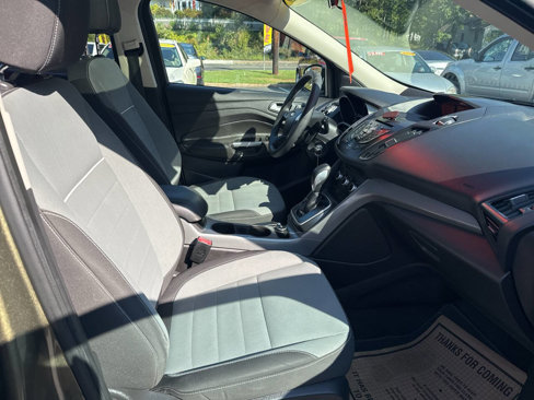 Used 2013 Ford Escape SE image 19