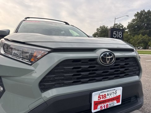 Used 2021 Toyota RAV4 XLE Premium image 6