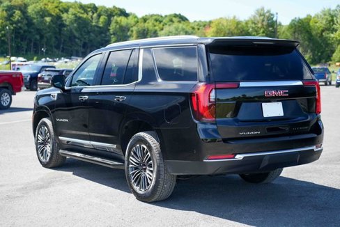 Used 2025 GMC Yukon Elevation image 7