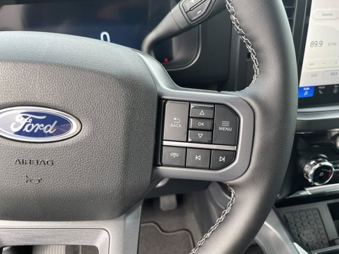 New 2025 Ford F250 Lariat w/ Chrome Package image 16