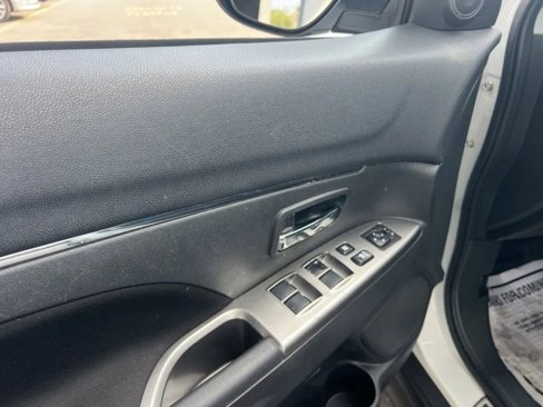 Used 2019 Mitsubishi Outlander Sport ES image 36