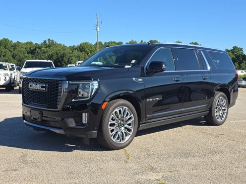 Used 2023 GMC Yukon XL Denali Ultimate image 1