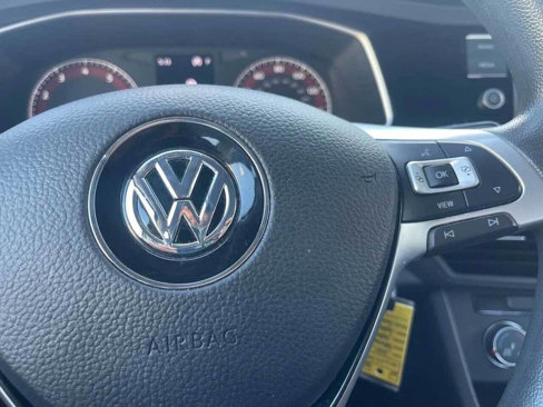 Used 2021 Volkswagen Jetta S image 14
