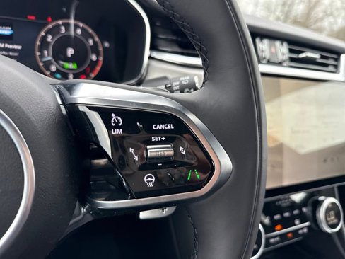 New 2026 Jaguar F-PACE R-Dynamic S image 22