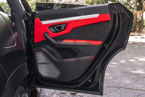 Used 2021 Lamborghini Urus image 30